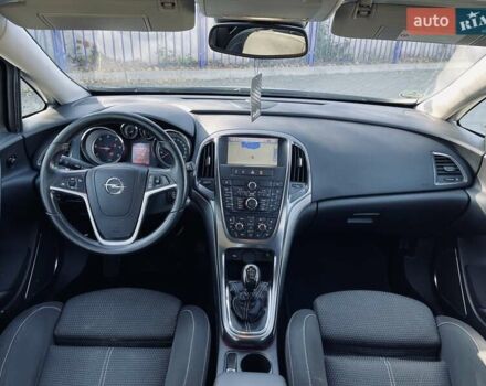 Серый Опель Астра, объемом двигателя 1.7 л и пробегом 259 тыс. км за 7700 $, фото 39 на Automoto.ua