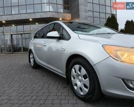 Серый Опель Астра, объемом двигателя 1.7 л и пробегом 276 тыс. км за 6500 $, фото 8 на Automoto.ua