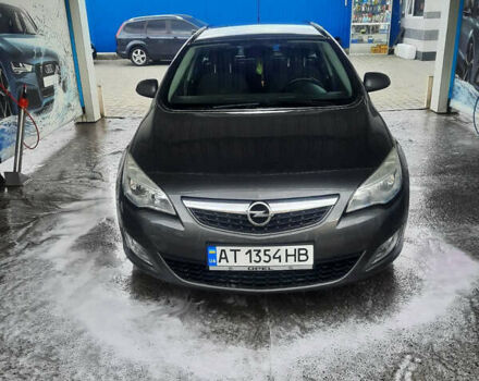 Сірий Опель Астра, об'ємом двигуна 1.25 л та пробігом 300 тис. км за 5200 $, фото 4 на Automoto.ua
