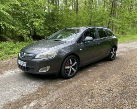Сірий Опель Астра, об'ємом двигуна 2 л та пробігом 320 тис. км за 6300 $, фото 1 на Automoto.ua