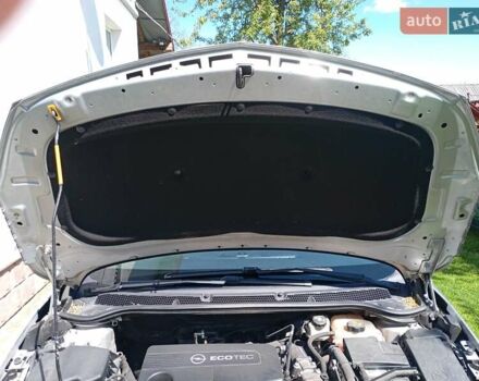 Серый Опель Астра, объемом двигателя 1.7 л и пробегом 210 тыс. км за 7000 $, фото 13 на Automoto.ua