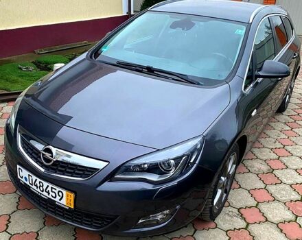 Серый Опель Астра, объемом двигателя 2 л и пробегом 225 тыс. км за 8850 $, фото 5 на Automoto.ua