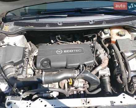 Серый Опель Астра, объемом двигателя 1.7 л и пробегом 210 тыс. км за 7000 $, фото 9 на Automoto.ua