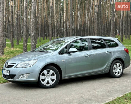 Сірий Опель Астра, об'ємом двигуна 1.7 л та пробігом 181 тис. км за 6800 $, фото 2 на Automoto.ua