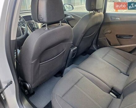 Серый Опель Астра, объемом двигателя 1.7 л и пробегом 270 тыс. км за 6750 $, фото 33 на Automoto.ua