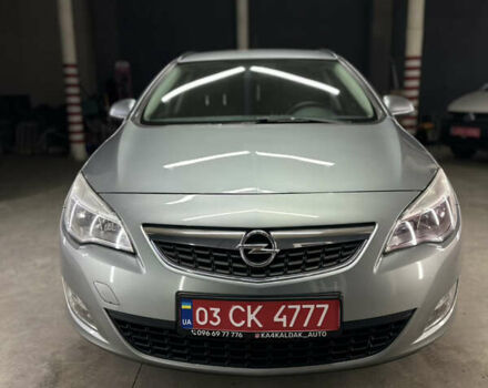 Серый Опель Астра, объемом двигателя 2 л и пробегом 215 тыс. км за 8200 $, фото 9 на Automoto.ua