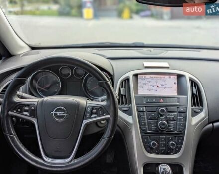 Опель Астра 2012 в Черкассах на Automoto.ua Серый Опель Астра, объемом двигателя 1.7 л и пробегом 236 тыс. км за 7499 $, фото 20 на Automoto.ua
