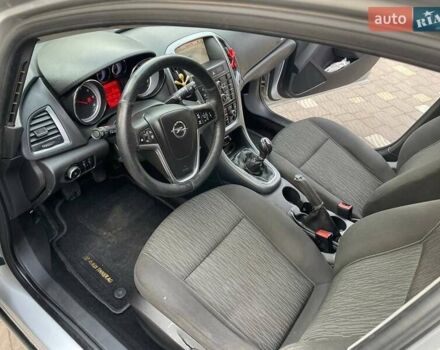 Серый Опель Астра, объемом двигателя 1.2 л и пробегом 306 тыс. км за 5900 $, фото 8 на Automoto.ua