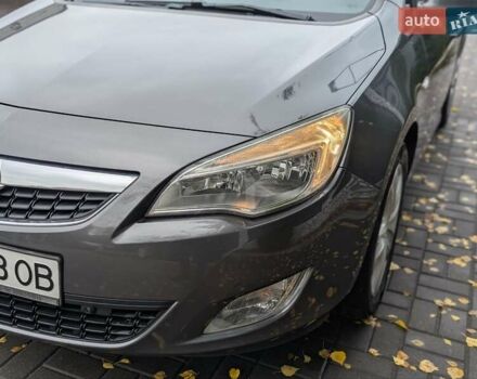 Опель Астра 2012 в Черкассах на Automoto.ua Серый Опель Астра, объемом двигателя 1.7 л и пробегом 236 тыс. км за 7499 $, фото 14 на Automoto.ua
