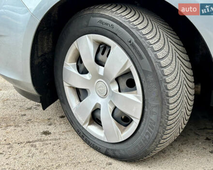 Сірий Опель Астра, об'ємом двигуна 1.7 л та пробігом 181 тис. км за 6800 $, фото 11 на Automoto.ua