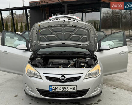 Серый Опель Астра, объемом двигателя 1.7 л и пробегом 245 тыс. км за 5700 $, фото 28 на Automoto.ua