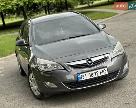 Серый Опель Астра, объемом двигателя 1.3 л и пробегом 220 тыс. км за 7100 $, фото 22 на Automoto.ua