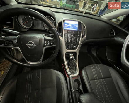 Серый Опель Астра, объемом двигателя 1.7 л и пробегом 255 тыс. км за 6200 $, фото 36 на Automoto.ua