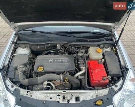 Сірий Опель Астра, об'ємом двигуна 1.7 л та пробігом 240 тис. км за 5018 $, фото 8 на Automoto.ua