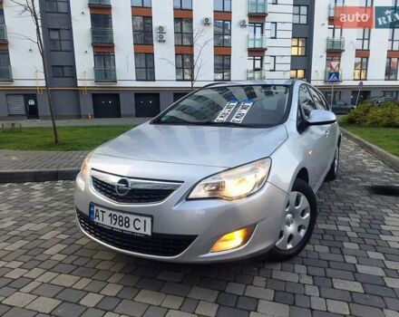 Серый Опель Астра, объемом двигателя 1.7 л и пробегом 270 тыс. км за 6750 $, фото 6 на Automoto.ua