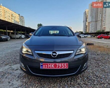 Серый Опель Астра, объемом двигателя 1.6 л и пробегом 184 тыс. км за 9900 $, фото 4 на Automoto.ua