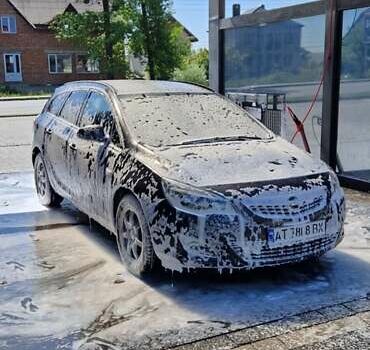 Опель Астра 2012 в Ивано-Франковске на Automoto.ua Серый Опель Астра, объемом двигателя 1.96 л и пробегом 199 тыс. км за 8000 $, фото 2 на Automoto.ua