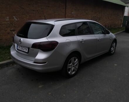 Серый Опель Астра, объемом двигателя 1.7 л и пробегом 255 тыс. км за 6950 $, фото 3 на Automoto.ua