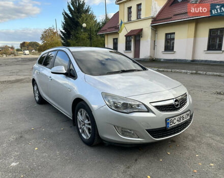 Опель Астра 2012 в Жовкве на Automoto.ua Серый Опель Астра, объемом двигателя 1.7 л и пробегом 301 тыс. км за 6800 $, фото 4 на Automoto.ua
