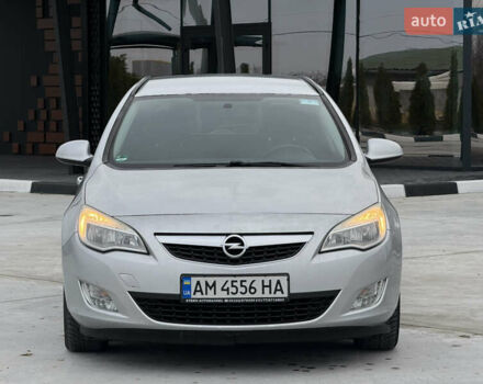 Серый Опель Астра, объемом двигателя 1.7 л и пробегом 245 тыс. км за 5700 $, фото 1 на Automoto.ua
