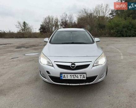 Сірий Опель Астра, об'ємом двигуна 1.69 л та пробігом 240 тис. км за 6500 $, фото 1 на Automoto.ua