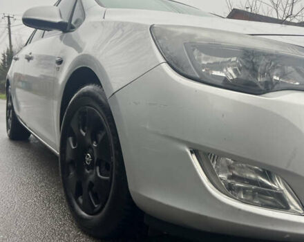 Серый Опель Астра, объемом двигателя 1.7 л и пробегом 255 тыс. км за 6200 $, фото 17 на Automoto.ua