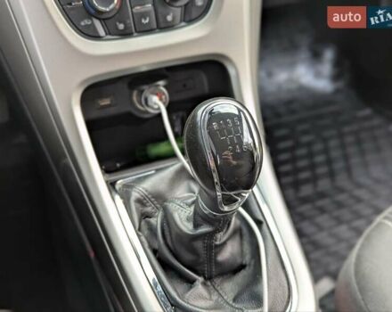 Опель Астра 2012 в Черкассах на Automoto.ua Серый Опель Астра, объемом двигателя 1.7 л и пробегом 236 тыс. км за 7499 $, фото 23 на Automoto.ua