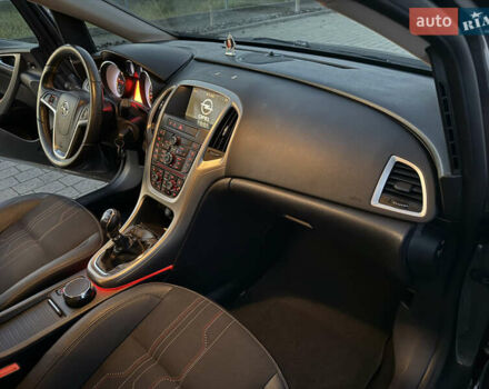 Серый Опель Астра, объемом двигателя 1.7 л и пробегом 215 тыс. км за 7350 $, фото 40 на Automoto.ua