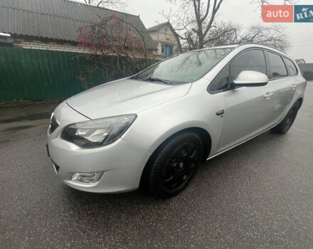 Серый Опель Астра, объемом двигателя 1.7 л и пробегом 255 тыс. км за 6200 $, фото 2 на Automoto.ua