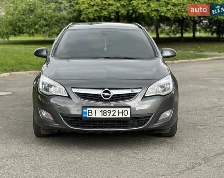 Серый Опель Астра, объемом двигателя 1.3 л и пробегом 220 тыс. км за 7100 $, фото 56 на Automoto.ua