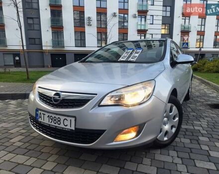 Серый Опель Астра, объемом двигателя 1.7 л и пробегом 270 тыс. км за 6750 $, фото 7 на Automoto.ua