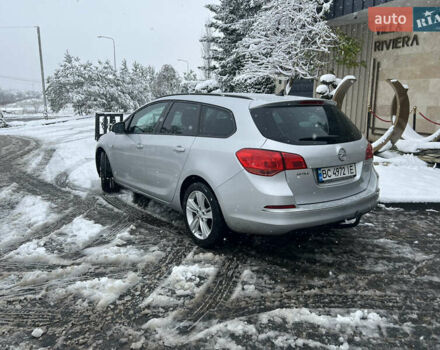 Серый Опель Астра, объемом двигателя 1.7 л и пробегом 282 тыс. км за 6100 $, фото 4 на Automoto.ua