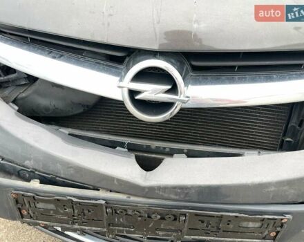 Серый Опель Астра, объемом двигателя 1.7 л и пробегом 182 тыс. км за 5291 $, фото 2 на Automoto.ua