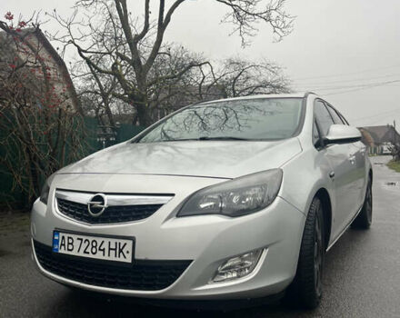Серый Опель Астра, объемом двигателя 1.7 л и пробегом 255 тыс. км за 6200 $, фото 5 на Automoto.ua