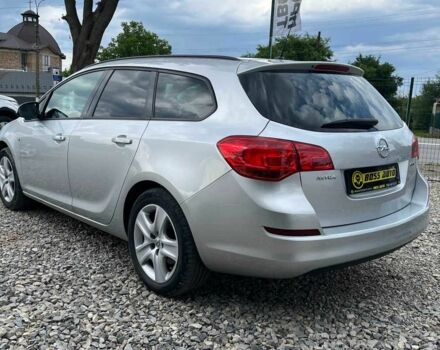 Серый Опель Астра, объемом двигателя 1.7 л и пробегом 243 тыс. км за 7500 $, фото 3 на Automoto.ua