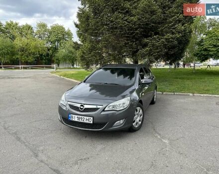 Серый Опель Астра, объемом двигателя 1.3 л и пробегом 220 тыс. км за 7100 $, фото 69 на Automoto.ua