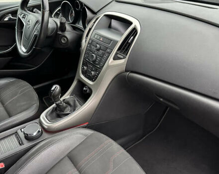 Серый Опель Астра, объемом двигателя 1.69 л и пробегом 178 тыс. км за 6200 $, фото 17 на Automoto.ua