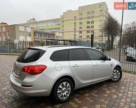 Серый Опель Астра, объемом двигателя 1.7 л и пробегом 257 тыс. км за 5850 $, фото 44 на Automoto.ua