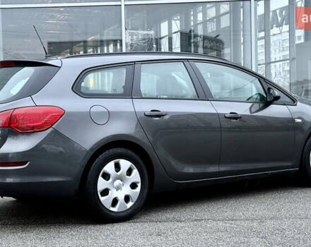 Сірий Опель Астра, об'ємом двигуна 1.3 л та пробігом 182 тис. км за 7300 $, фото 5 на Automoto.ua