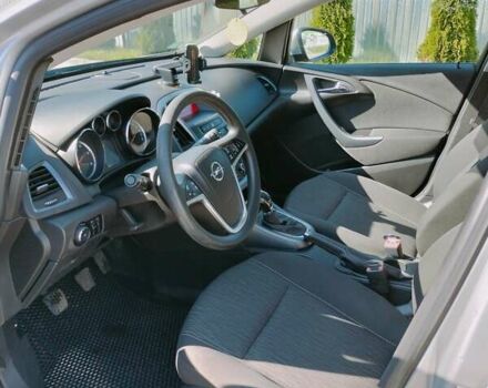 Серый Опель Астра, объемом двигателя 1.7 л и пробегом 230 тыс. км за 7300 $, фото 2 на Automoto.ua