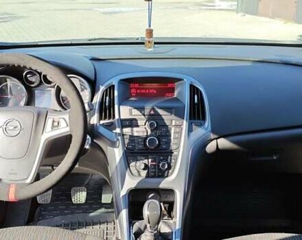 Опель Астра 2012 у Одесі на Automoto.ua Сірий Опель Астра, об'ємом двигуна 1.7 л та пробігом 254 тис. км за 8300 $, фото 2 на Automoto.ua