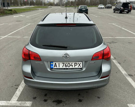 Серый Опель Астра, объемом двигателя 1.69 л и пробегом 178 тыс. км за 6200 $, фото 5 на Automoto.ua