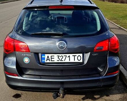 Сірий Опель Астра, об'ємом двигуна 1.7 л та пробігом 260 тис. км за 7000 $, фото 5 на Automoto.ua