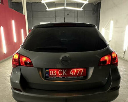 Серый Опель Астра, объемом двигателя 2 л и пробегом 215 тыс. км за 8200 $, фото 12 на Automoto.ua