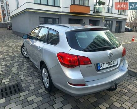 Серый Опель Астра, объемом двигателя 1.7 л и пробегом 270 тыс. км за 6750 $, фото 12 на Automoto.ua