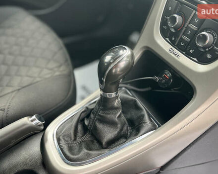 Серый Опель Астра, объемом двигателя 1.69 л и пробегом 243 тыс. км за 7500 $, фото 14 на Automoto.ua