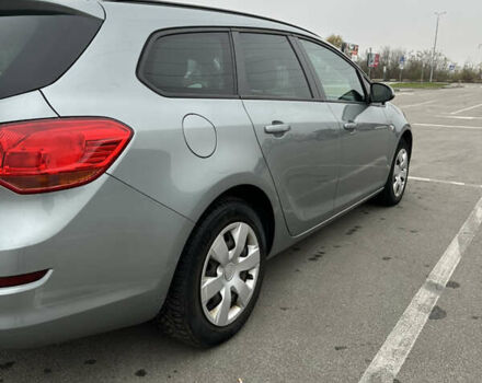 Серый Опель Астра, объемом двигателя 1.69 л и пробегом 178 тыс. км за 6200 $, фото 6 на Automoto.ua