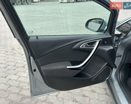 Сірий Опель Астра, об'ємом двигуна 1.7 л та пробігом 185 тис. км за 7500 $, фото 6 на Automoto.ua