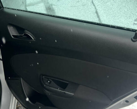 Серый Опель Астра, объемом двигателя 1.7 л и пробегом 282 тыс. км за 6100 $, фото 19 на Automoto.ua