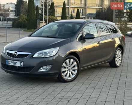 Серый Опель Астра, объемом двигателя 1.7 л и пробегом 215 тыс. км за 7350 $, фото 14 на Automoto.ua